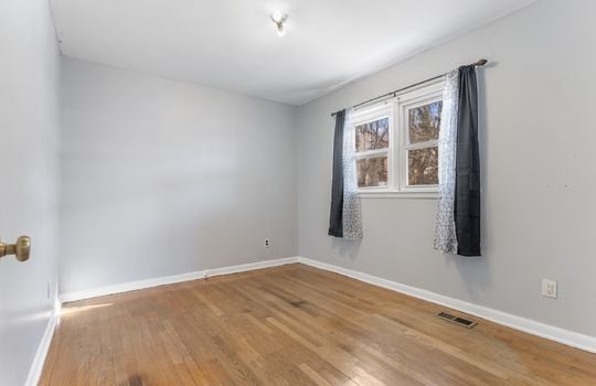 bedroom, hardwood flooring, window