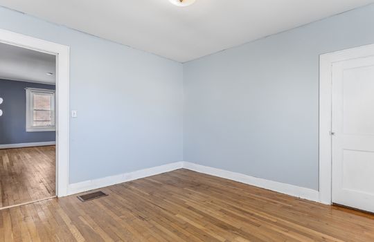 bedroom, hardwood flooring closet