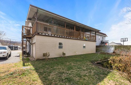 back view of apartment, covered, private back deck