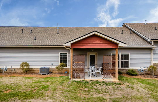 back yard, back patio, back deck, covered back deck, vinyl siding,