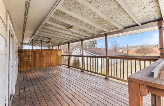 covered, private, back deck