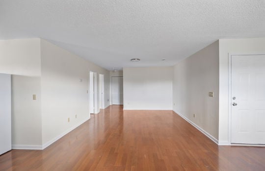 living room, laminate flooring