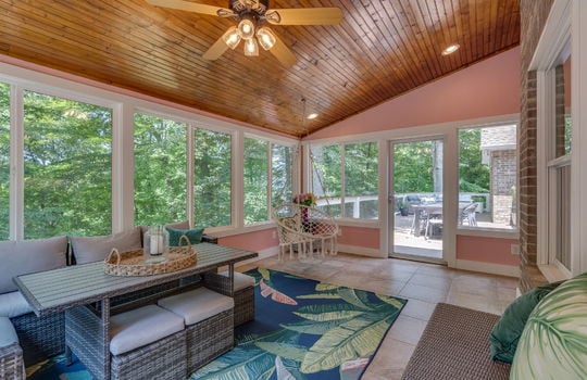 sunroom, windows, door to deck, ceiling fan
