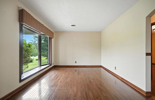living room, picture window, formal living room