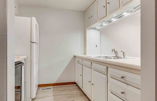 kitchen, cabinets, countertops, refrigerator, oven/range