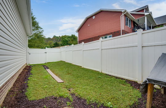 fencing, side of home, gate