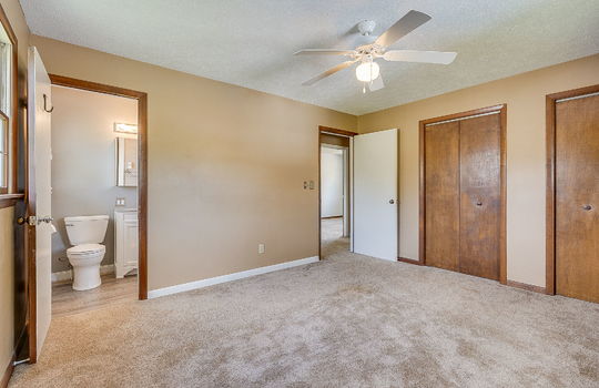 bedroom, primary bedroom, closets, ensuite bathroom