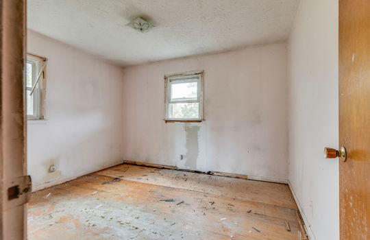 bedroom, hardwood flooring, windows, fixer upper