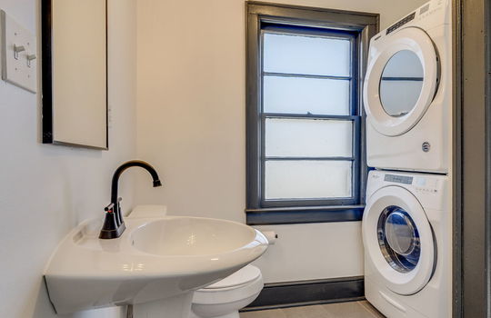 bathroom, sink, toilet, washer/dryer hookups, window