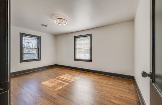 bedroom, hardwood flooring, windows