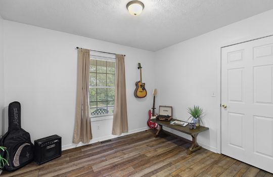 bedroom, closet, window, laminate flooring