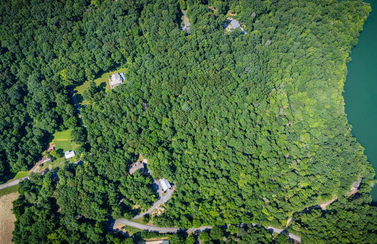 Aerial photo, property overhead view, trees, Boone Lake, Neighboring homes