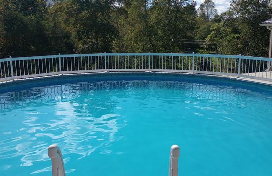 above ground swimming pool