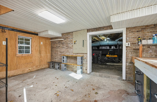 workshop, concrete flooring,