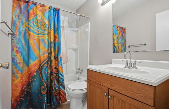 Bathroom, sink, toilet, tub/shower