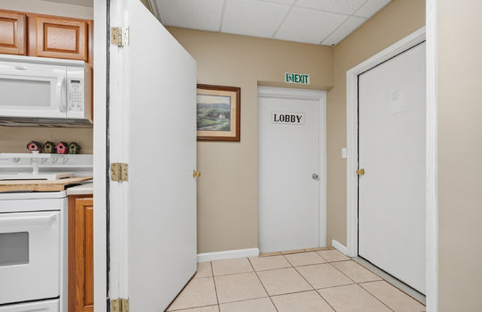 37_117 ed hines dr-53