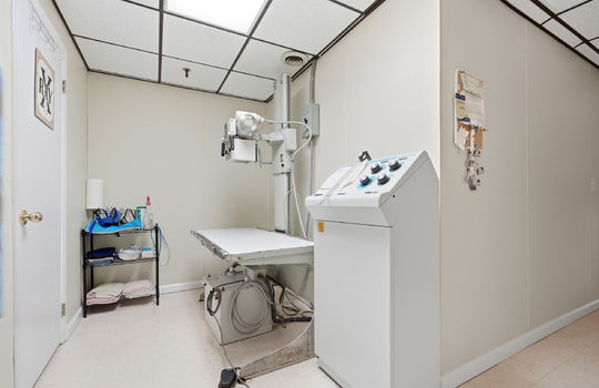 exam/imaging area, tile flooring,