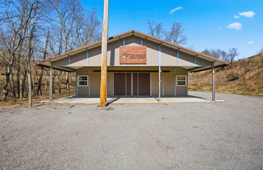 secondary barn area, entryway, covered entryway, barn doors, windows