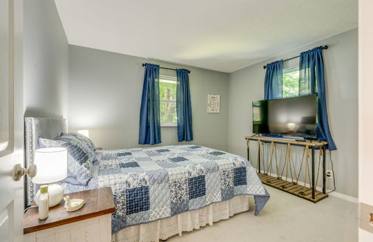 second bedroom, carpet, windows