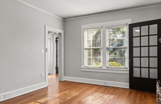 living room, windows, hardwood flooring