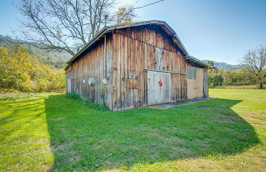 barn/outdoor shed, back yard, mountain views