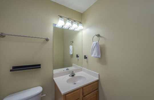 second ensuite bathroom, sink, toilet