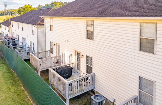back of town homes, back deck, vinyl siding, fencing