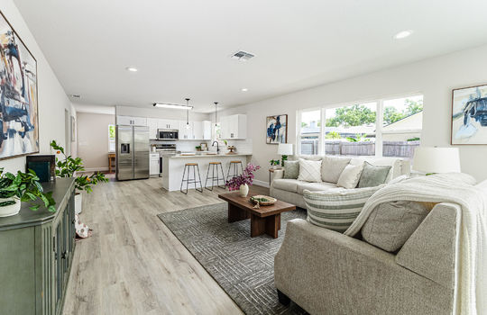 Oak Square E-11