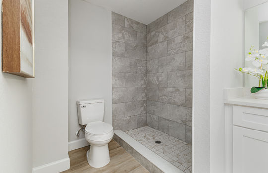Havenwood Dr staging-16