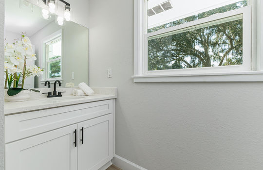 Havenwood Dr staging-17