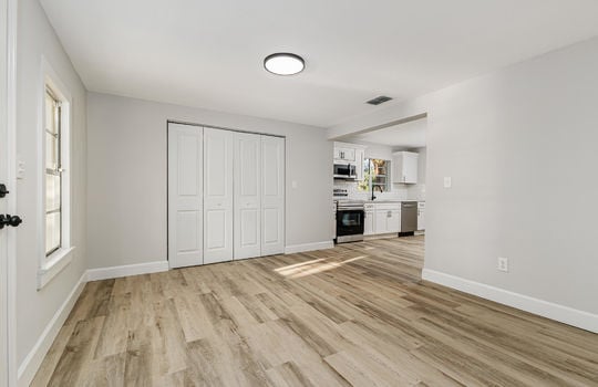 N Tecumseh Ave-17