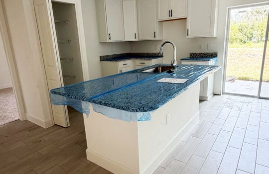 3877 Kitchen
