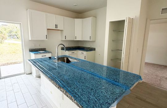 3883 Kitchen