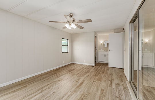 S Floral Ave-22