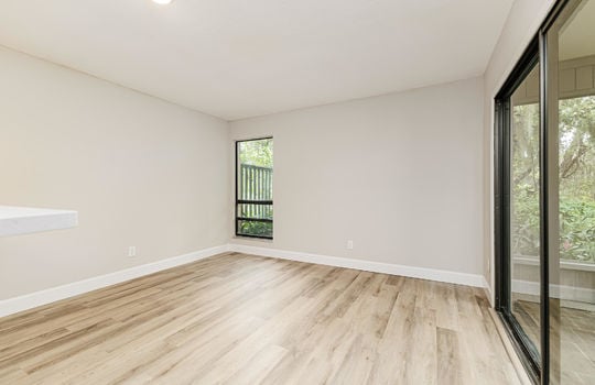 Sweetbriar Ln-9