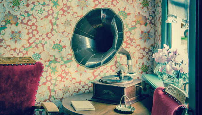 Embracing Grandmillennial Style? These 10 Vintage Finishes Are More Popular Than Ever