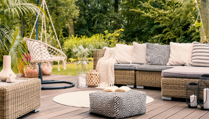 Design The Perfect Outdoor Sitting Area, Outdoor Sitting Area