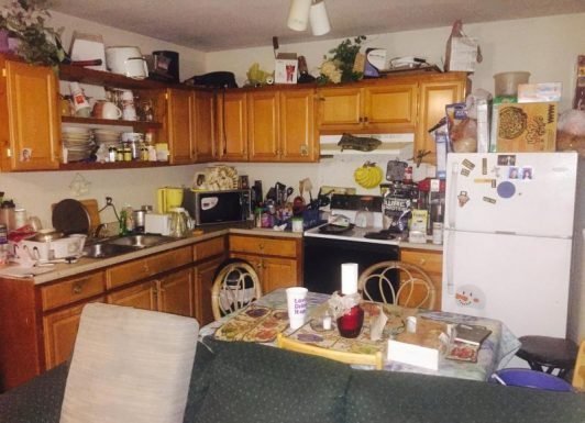 cluttered-kitchen-532x385