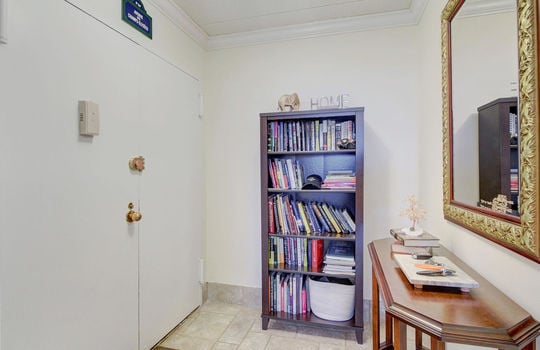 250 Gorge Rd Unit Apartment 28d Cliffside Park NJ 07010 USA-003-017-Foyer-MLS_Size