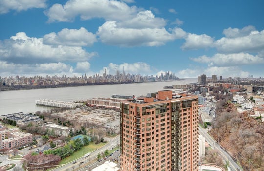 250 Gorge Rd Unit Apartment 28d Cliffside Park NJ 07010 USA-016-006-Balcony-MLS_Size