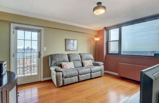 250 Gorge Rd Unit Apartment 28d Cliffside Park NJ 07010 USA-018-007-Bedroom-MLS_Size