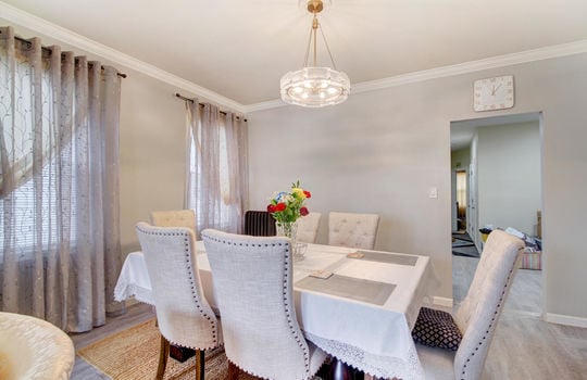 Dining Room-005-022-1334x1000