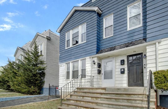 Exterior Front-002-002-1334x1000