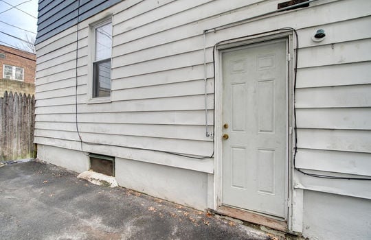 Patio-023-016-1334x1000