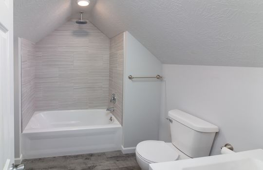 402 Travis Salix MLS 21