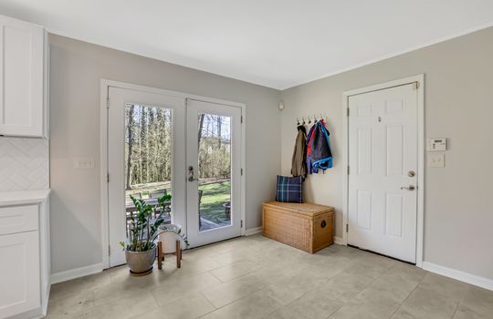 4387_Drayton_Woods_Ct_061-min