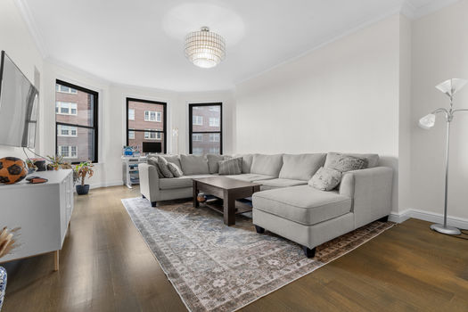 001_charlesgate01181_430