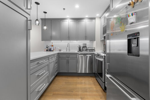 015_charlesgate01166_946