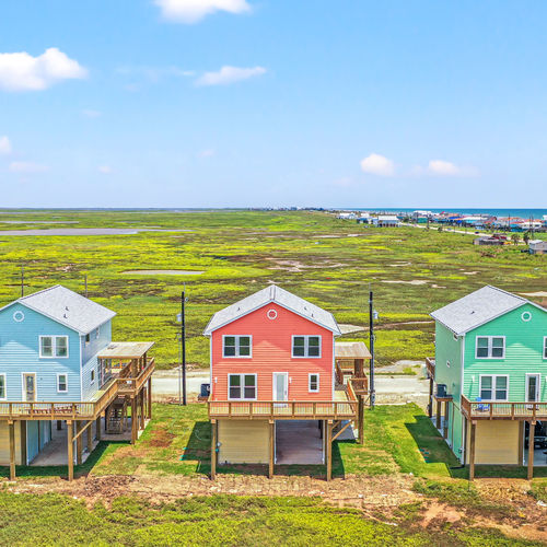 Find the Best Deal on a Home in Surfside Beach (Not Just the Foreclosed Home)