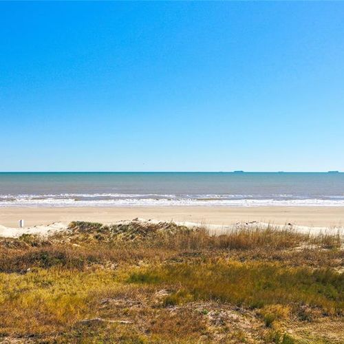 Living With the Seasons in Surfside Beach: What Coastal Life Really Feels Like